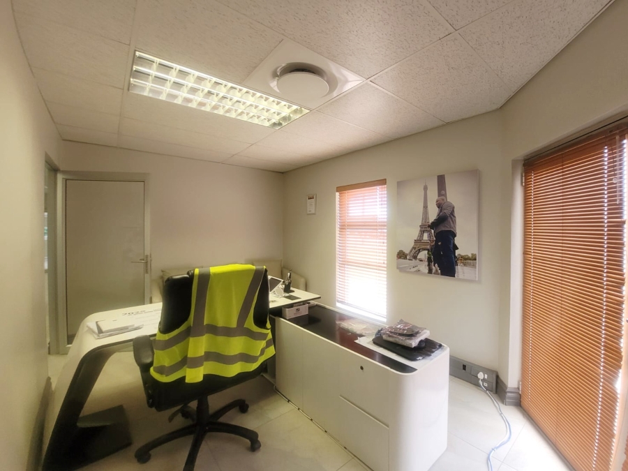 To Let commercial Property for Rent in Melodie North West